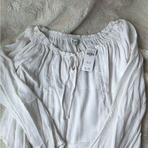 Hollister White Off-Shoulder Blouse